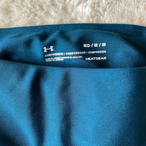 Under Armour womens capris workout pants - Picture 3 of 6
